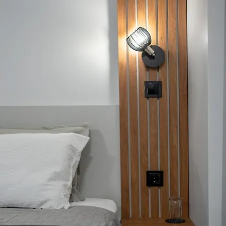 The Mirror Apartmán